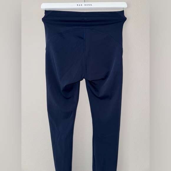 Navy blue Lululemon leggings - Picture 2 of 3